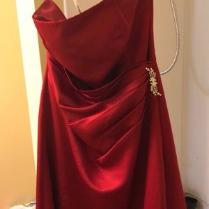 David’s Bridal dress size 10 work once